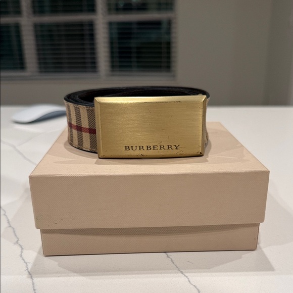 Burberry Beige Plaid Belt with Gold Buckle - Picture 1 of 7